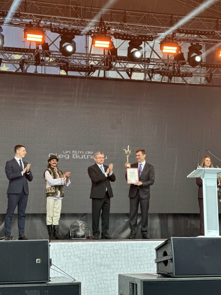„Cricova”  – simbol al vinului moldovenesc, laureat al „Marelui Premiu” la Ziua Națională a Vinului